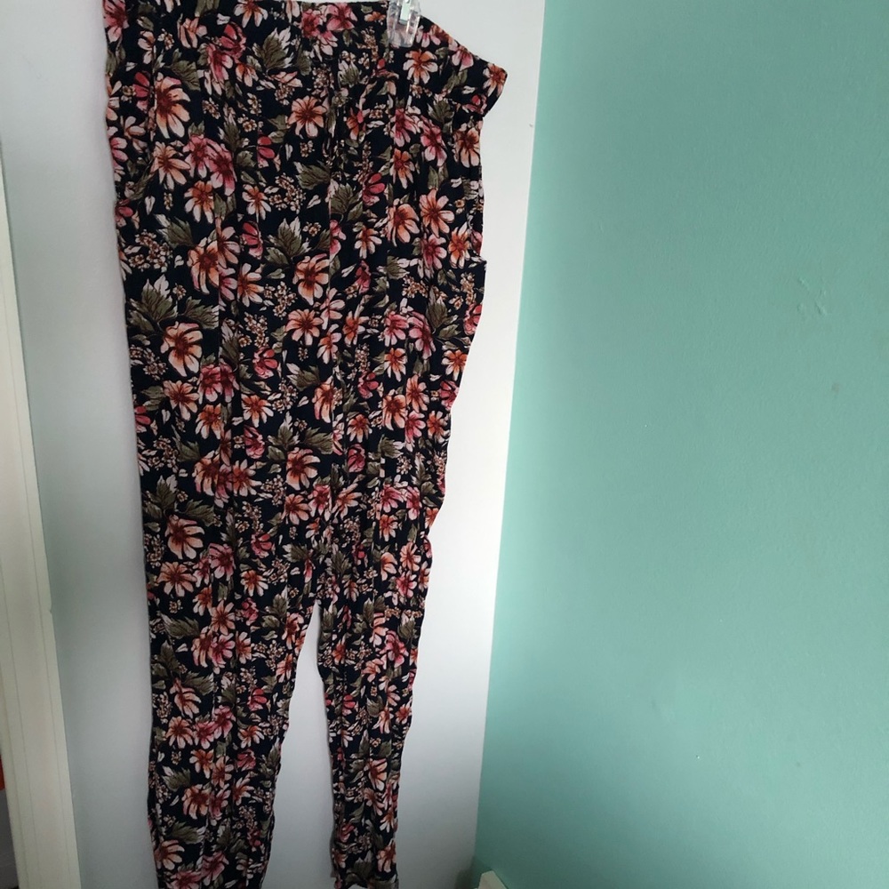 Flowy pants
